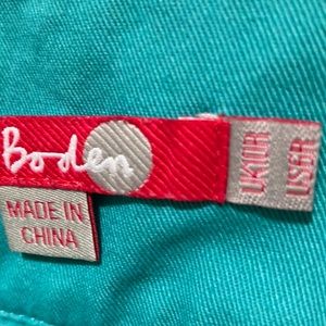 Cotton skirt with Butterfly appliqué. Size 6R. Boden. Side zipper. Vintage style